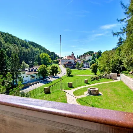 Aparthotel Waldquell Collalbo