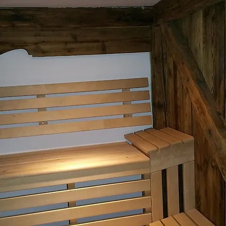 Waldquell Collalbo